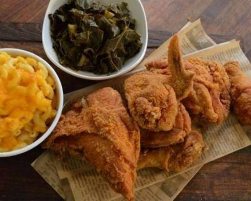 Sisters of the New South – Savannah's Family Recipe Vault