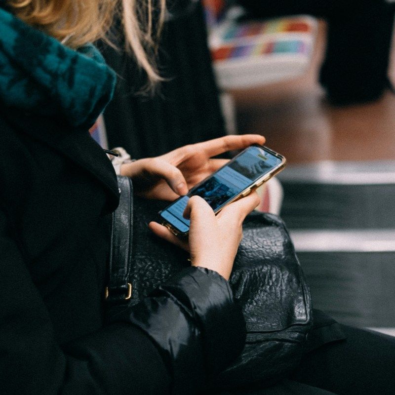 Travel Apps Downloaded in Advance