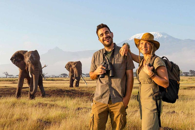 African Safari and Wildlife Tracking Expeditions