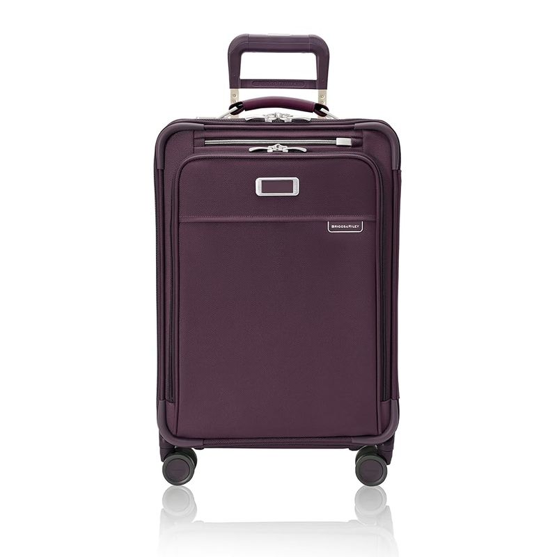 Briggs & Riley Baseline Essential 22