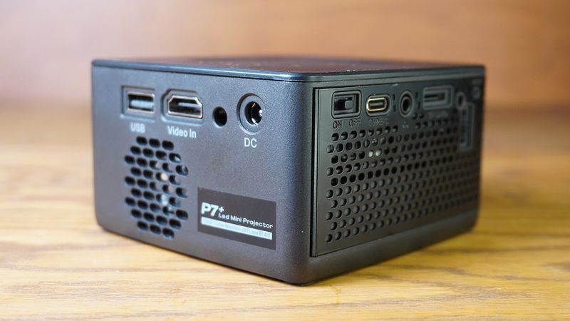 AAXA P7 Mini Projector