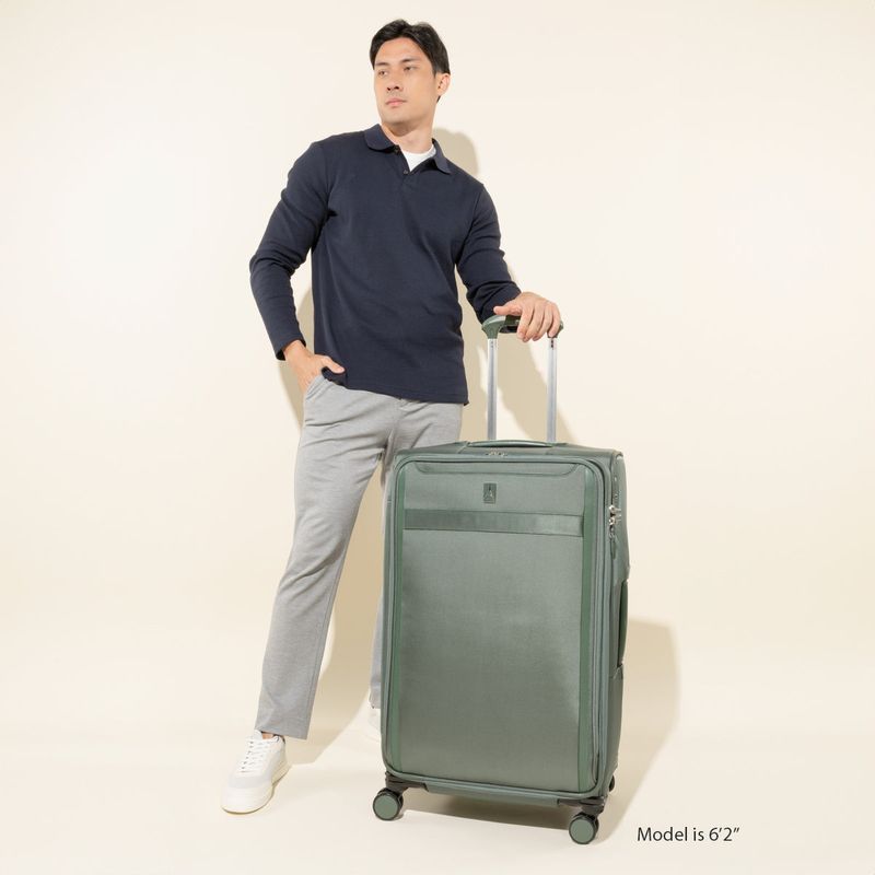 Travelpro — Crew™ VersaPack™ 25