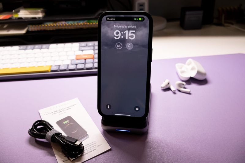 Satechi Duo Wireless Charger Power Stand