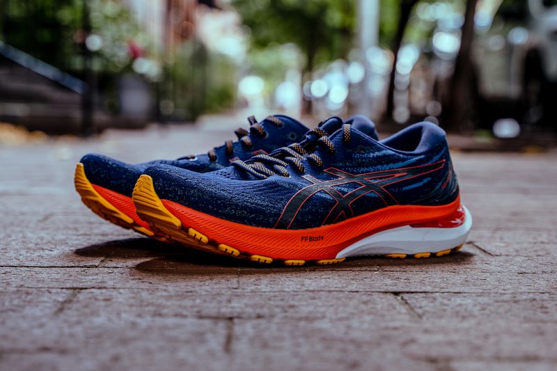 Asics Gel-Kayano 29: Stability Champion for Uneven Autumn Pathways