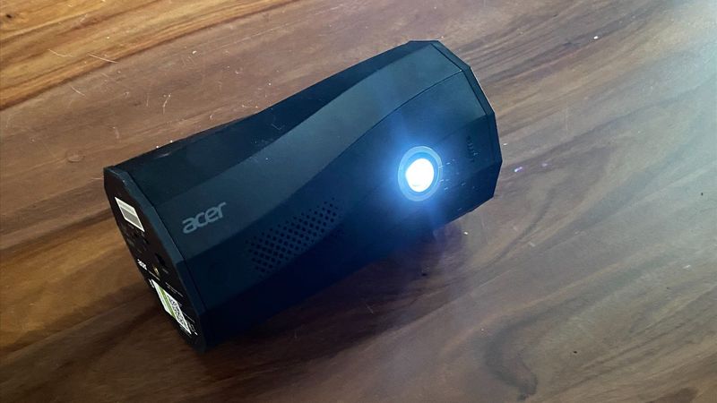 Acer C250i Wireless Projector