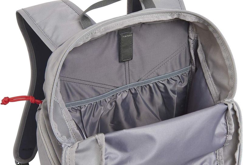 Kelty Redwing 22