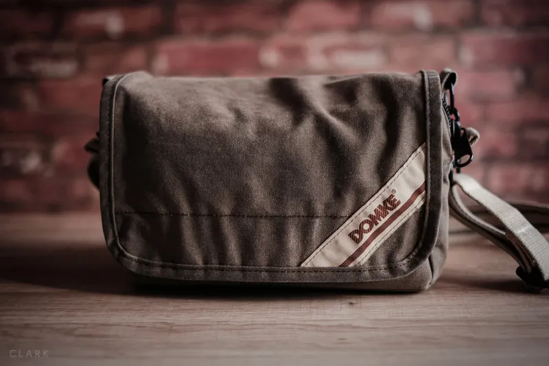 Domke F-5XA: The Classic Minimalist