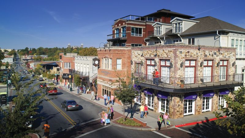 Bentonville, Arkansas (Ozarks)
