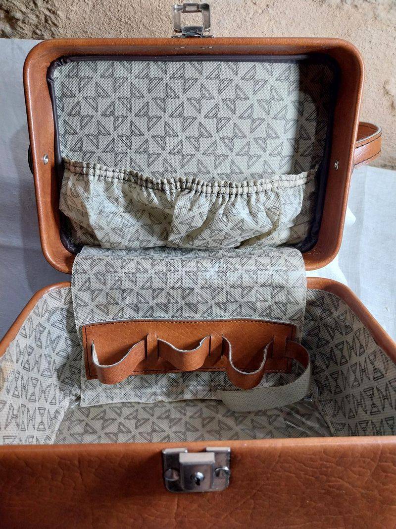 Bergo French Vanity Train Case
