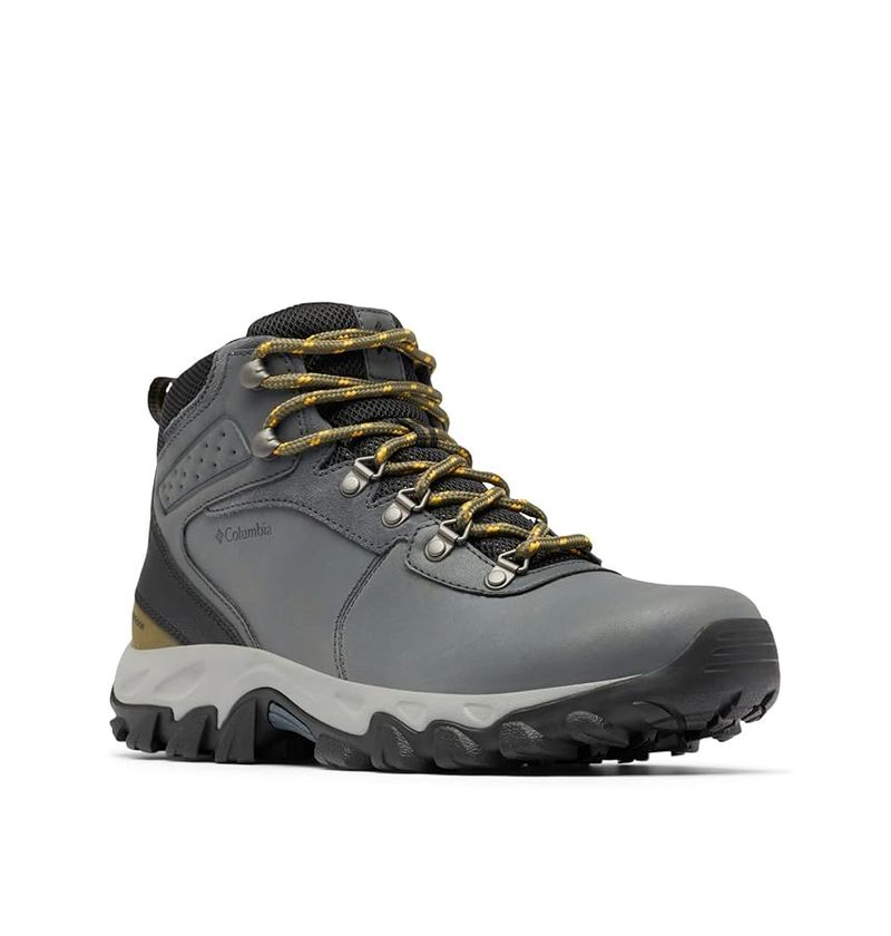 Columbia Newton Ridge Plus Low: Durable Classic