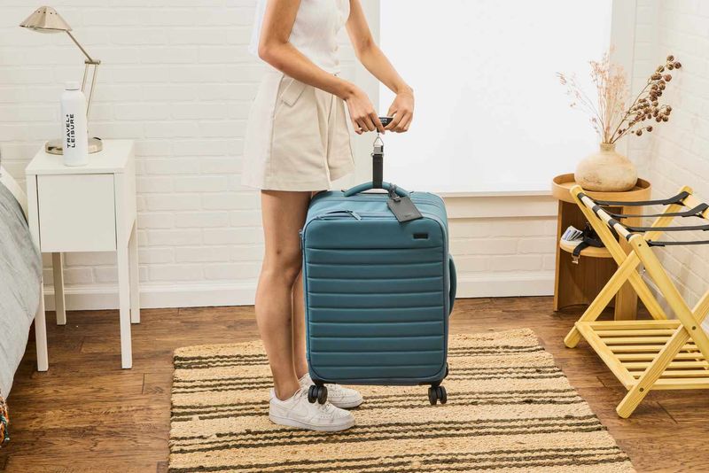 Away The Bigger Carry-On Flex