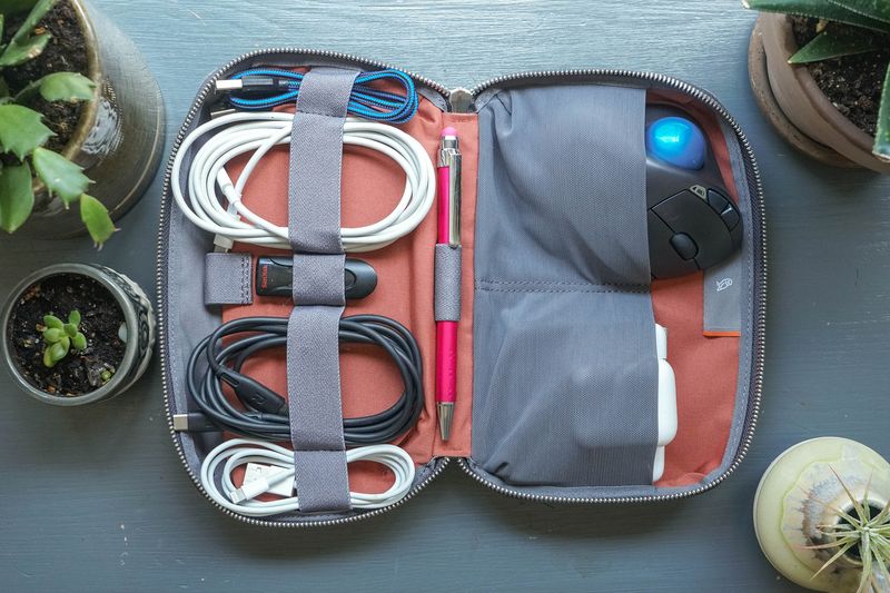 Bellroy Tech Kit