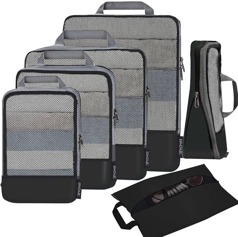 10 Flight Attendant–Approved Travel Essentials to Help You Pack Like a ...