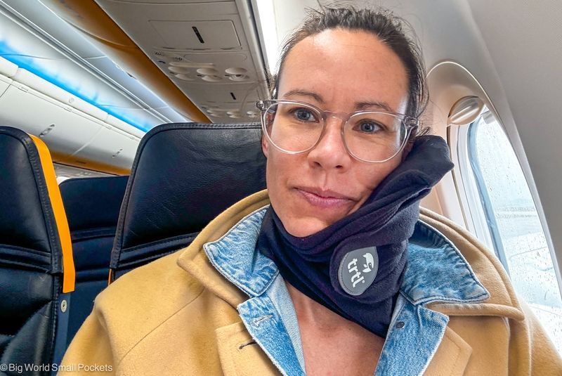 Trtl Travel Pillow (Wrap/Scarf-Style)