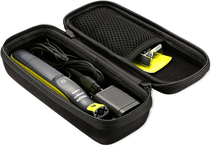 Philips Norelco OneBlade Travel Kit