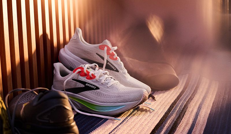 Urban Explorer / City Tourist - Brooks Ghost 17