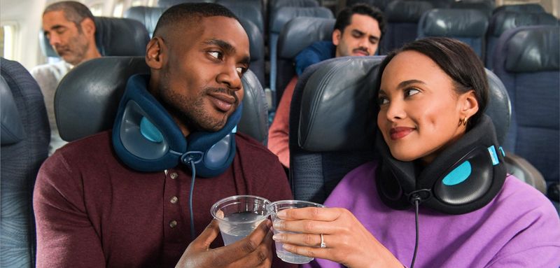 BEST TRAVEL PILLOW: Cabeau Evolution X