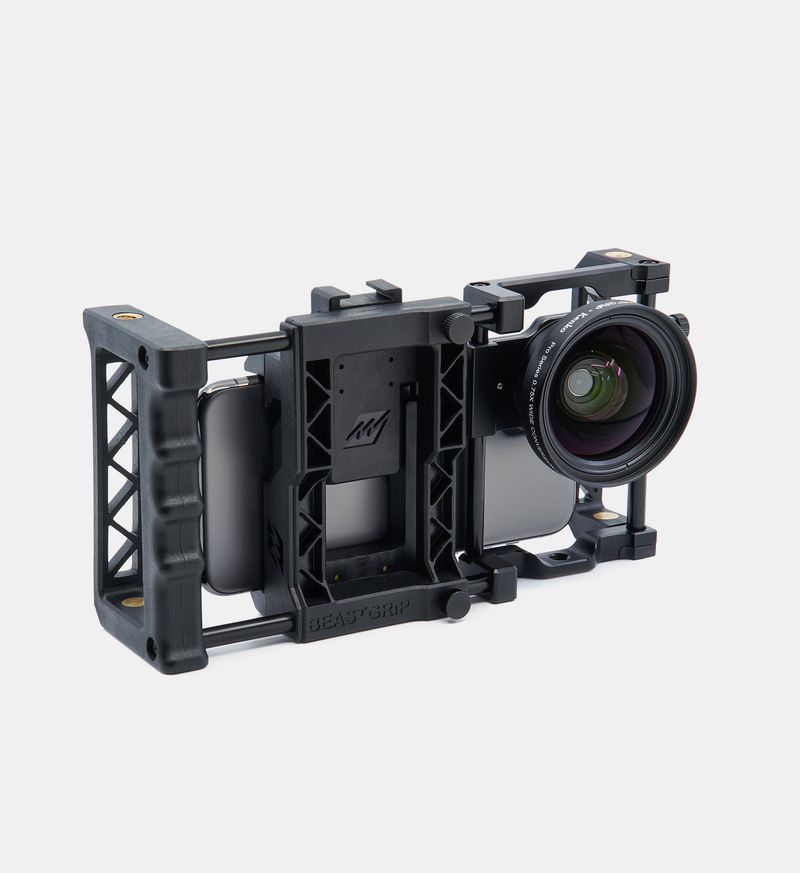 Beastgrip x Kenko 0.75× Wide-Angle