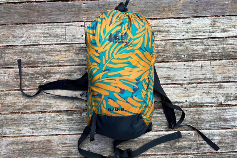REI Co-op Flash 18