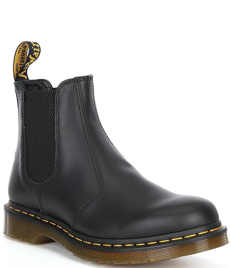 Dr. Martens 2976 Smooth Leather Chelsea Boot