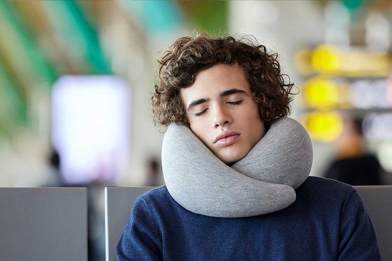 Ostrich Pillow Go