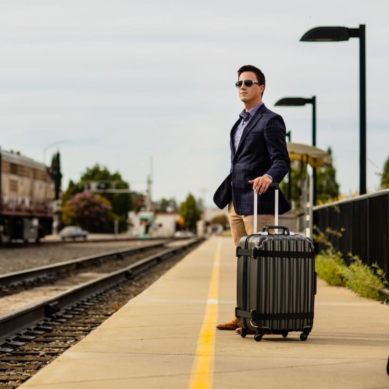 VinGardeValise Wine Transport Specialist