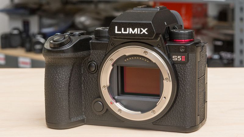 Panasonic Lumix S5 II