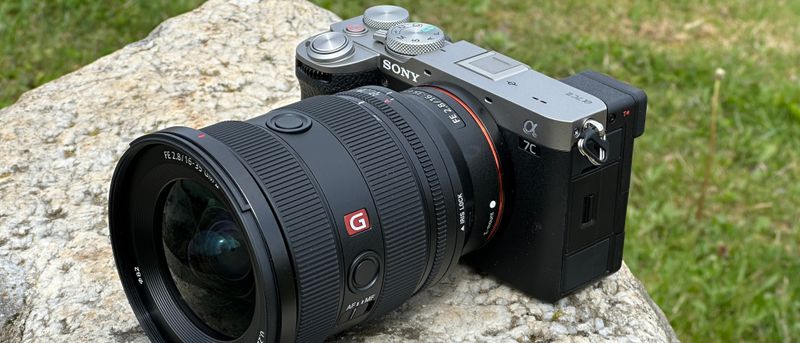 Sony α7C II – Compact Full-Frame Powerhouse
