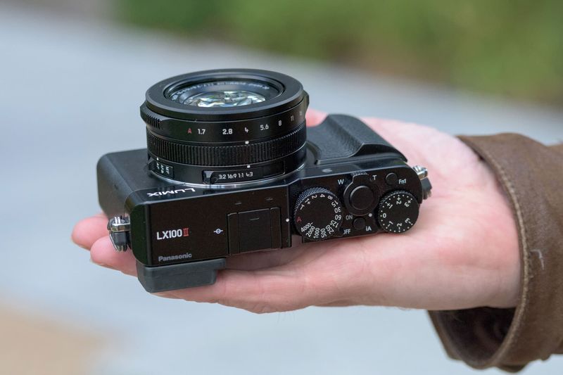 Panasonic Lumix LX100 II
