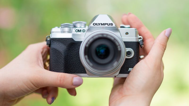 Olympus OM-D E-M10 Mark V: Retro-Modern Hybrid