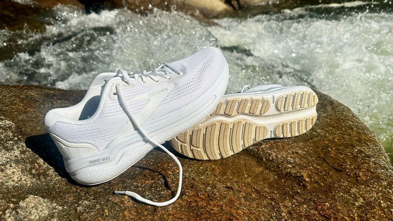 Brooks Ghost (series)
