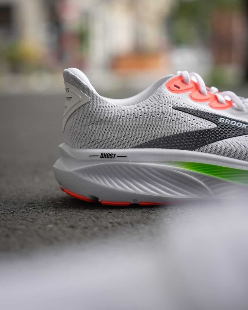Brooks Ghost 17