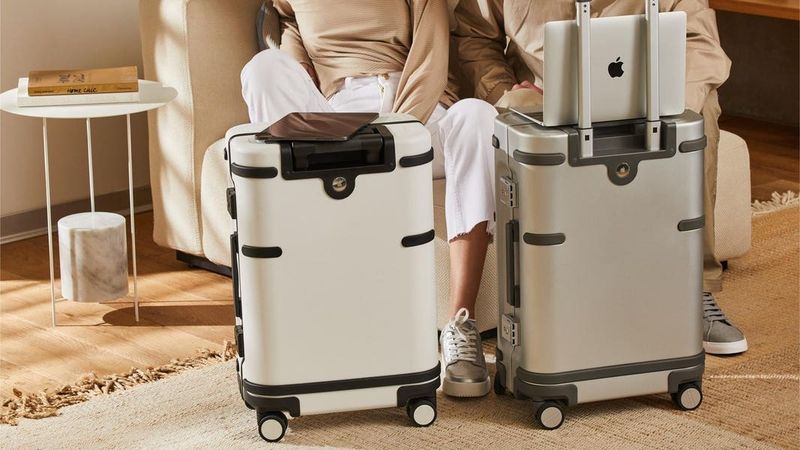 Samsara Tag Smart Carry-On