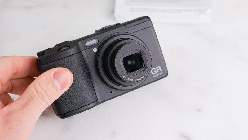 Ricoh GR IV