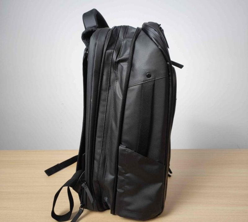 NOMATIC Travel Pack (20–30L)