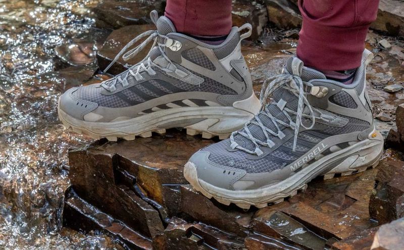 Merrell Moab Speed 2 Mid GTX — Feather-light hike-able travel boot