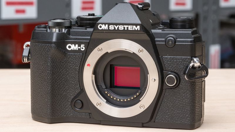 OM System OM-5