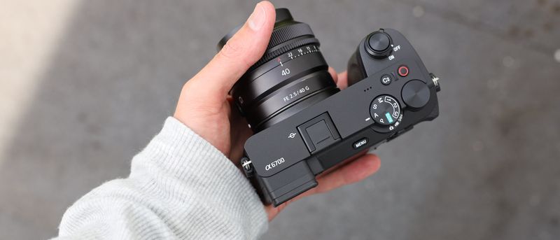 Sony α6700