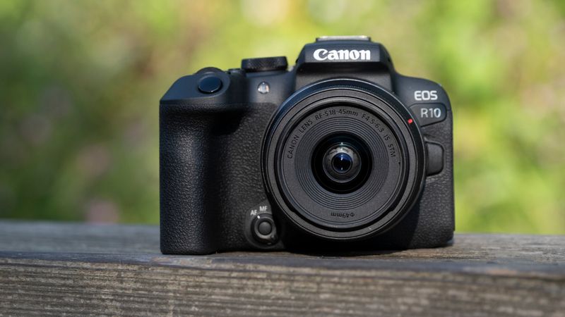 Canon EOS R10 – Budget-Friendly and Reliable