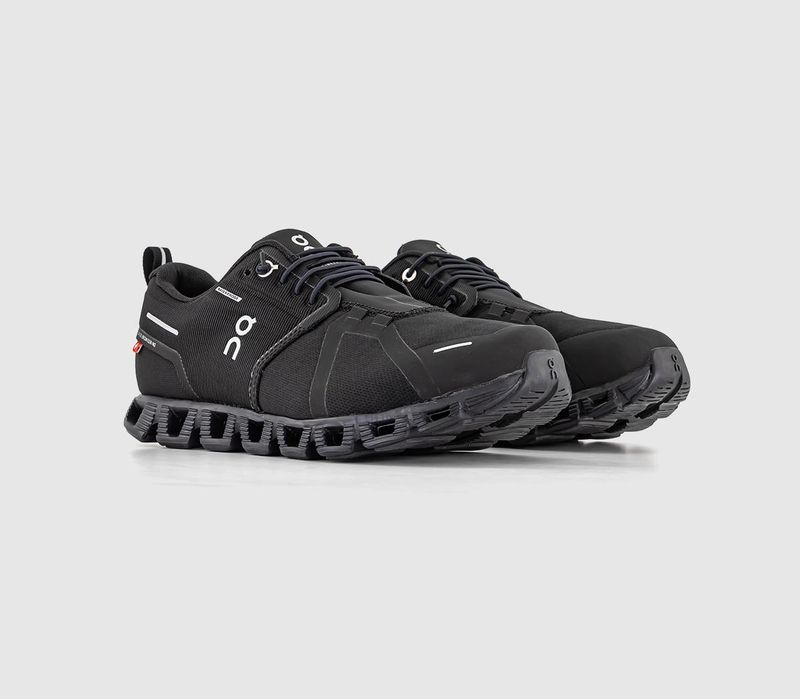 On Cloud 5 Waterproof: Rain-Ready Yet Still Light