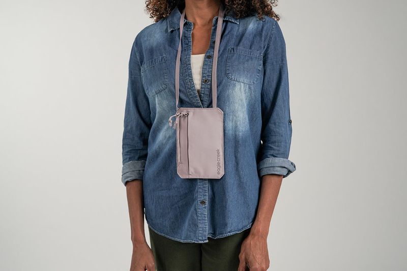 Eagle Creek Undercover RFID Neck Wallet