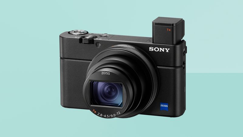 Sony RX100 VII: Premium Pocket Marvel