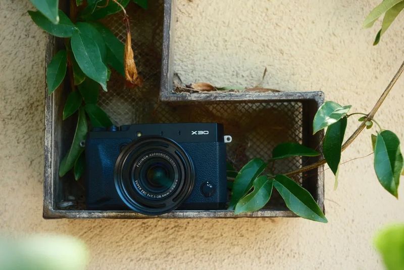 Fujifilm X30