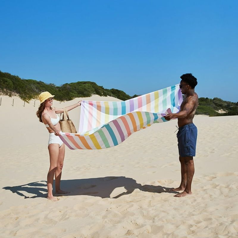 Dock & Bay Quick Dry — Beach days, sand-repellent