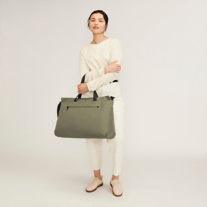 Everlane ReNew Transit Weekender