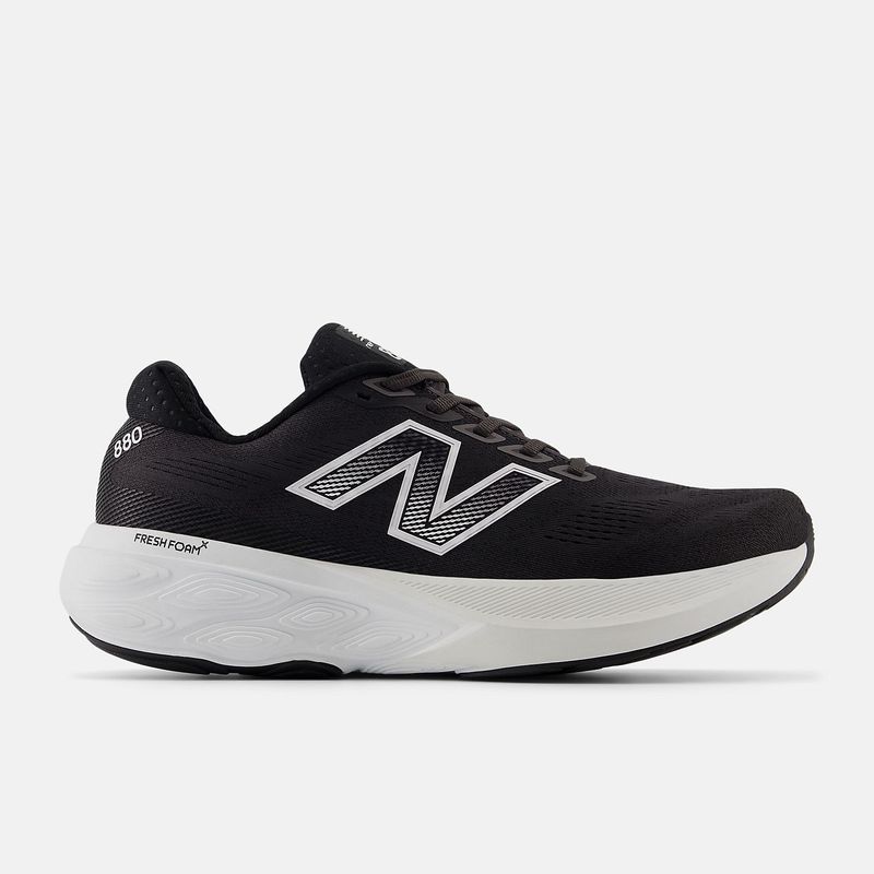 New Balance Fresh Foam X 880v15: Wide-Foot Friendly