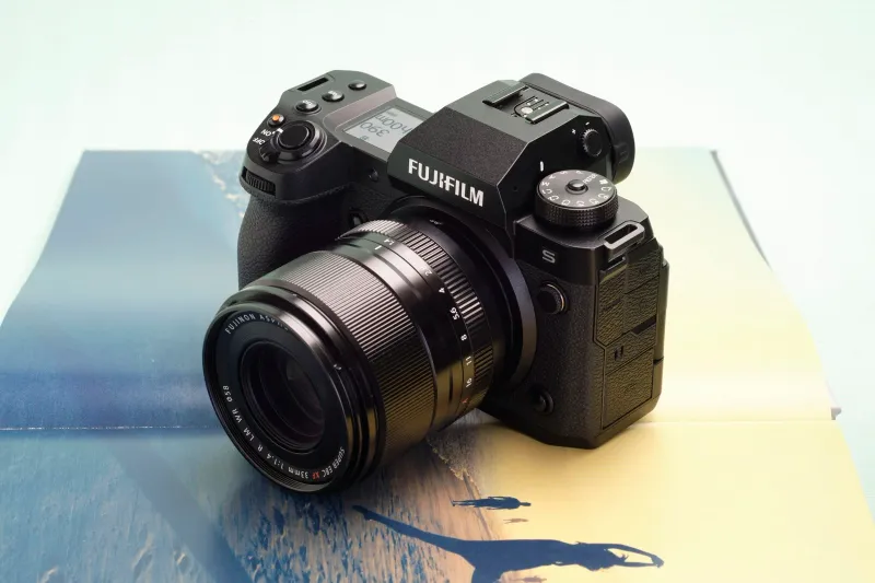 Fujifilm X-H2S — stacked-sensor agility