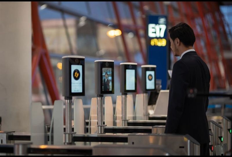 Biometrics & digital identity speed up airports