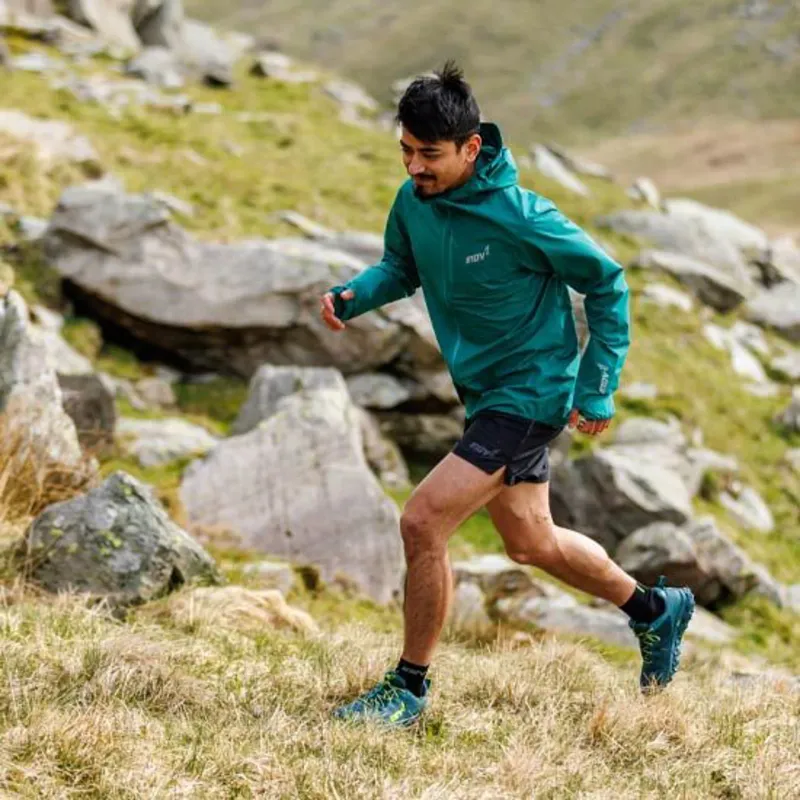 Inov-8 Stormshell FZ V2 — ~149–175 g / 5.3–6.2 oz