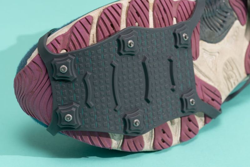 Adaptive Grip Shape-Memory Cleats